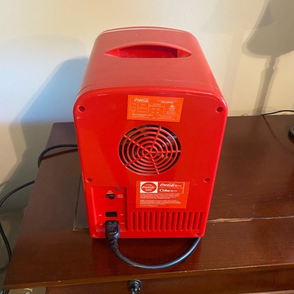 Coca-Cola Coke 6 Can Mini Cooler Fridge dorm - Picture 2 of 7